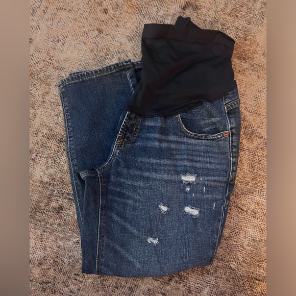 Old Navy Maternity Boyfriend Jeans 8 Short - Picture 1 of 3
